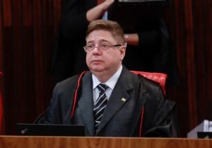 Raul Araújo favorece Bolsonaro e defende rejeição de ‘minuta do golpe’ em julgamento no TSE