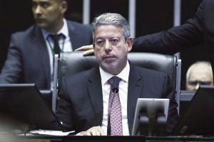 Lira diz trabalhar pela 'sustentação política' do governo Lula na Câmara