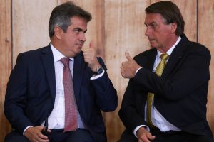 Ciro Nogueira apresenta projeto de lei para anistiar Bolsonaro