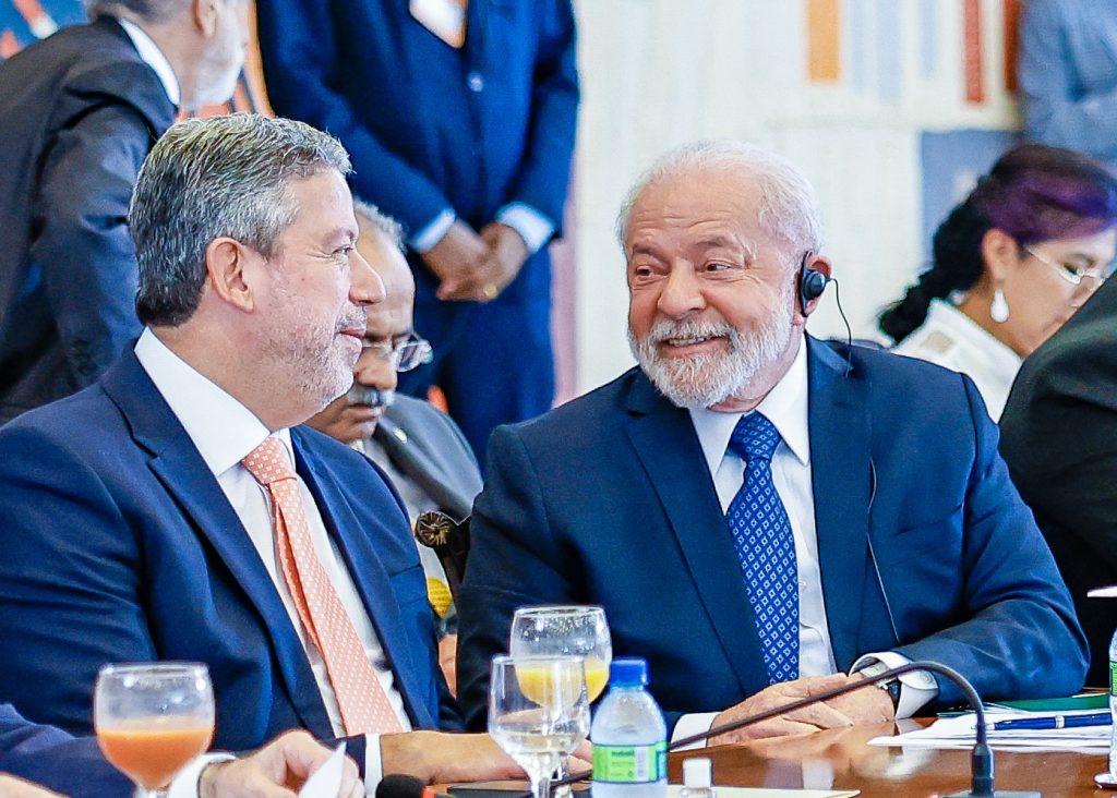 ‘Articulação precisa estar mais atenta’, diz Lira após encontro com Lula