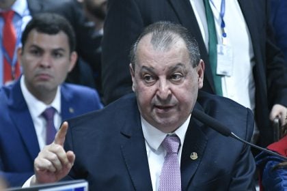 ‘Super chateados’: mudanças do Senado no arcabouço fiscal incomodam líderes da Câmara