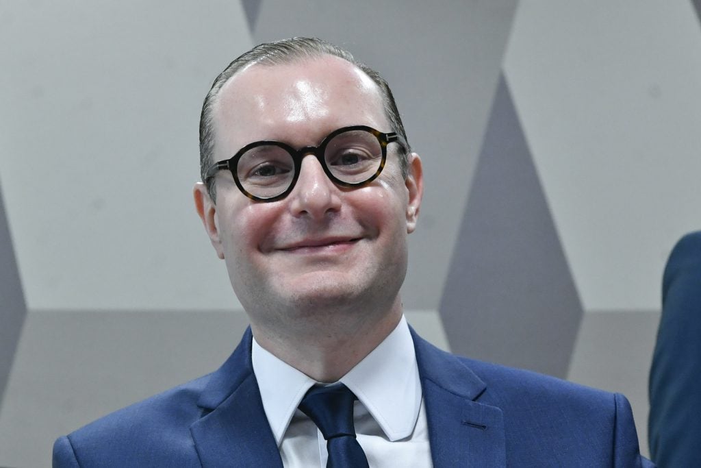 Cristiano Zanin conquista 58 votos no Senado e será ministro do STF