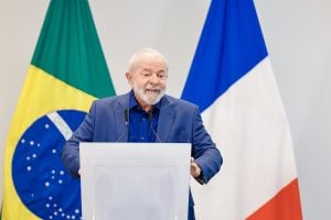 Lula insta a esquerda francesa a apoiar o acordo entre Mercosul e União Europeia