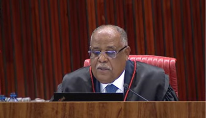 Em voto no TSE, Gonçalves prega contra ‘efeitos antidemocráticos de mentiras’ sobre a Justiça Eleitoral