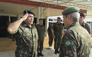Relatora da CPMI pede a convocação de coronel que discutiu golpe com Mauro Cid