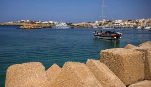 Naufrágio de barco de migrantes deixa quase 40 desaparecidos em Lampedusa