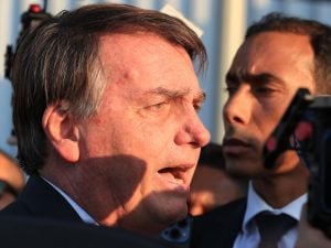 Bolsonaro cita possibilidade de ser candidato ao Senado em 2026