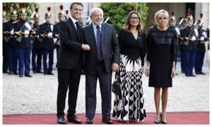 De reunião com Dilma a jantar oferecido por Macron: o dia de Lula na França