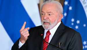 Lula diz que só promoverá reforma ministerial 'se houver uma catástrofe'