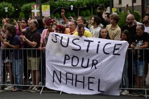 Nahel M., o jovem da periferia abatido em controle policial na França