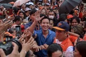Impasse em torno de premiê na Tailândia pode desencadear nova crise política e social