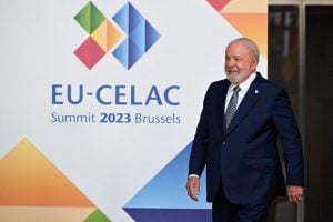 LGBTs, Amazônia, Ucrânia e redes sociais: o discurso de Lula na Cúpula entre Celac e UE