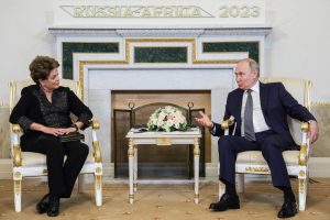 Os elogios de Putin a Dilma Rousseff por gestão no Banco do Brics