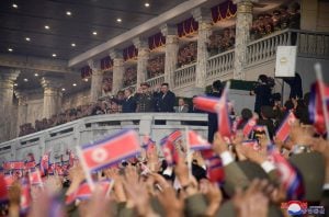 “Dia da Vitória” na Coreia do Norte: desfile militar tem presença de russos e chineses