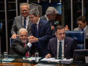 Governo não descarta fatiamento da PEC da reforma tributária