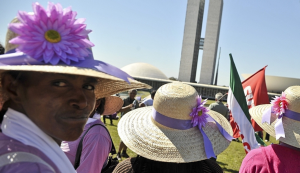 Marcha das Margaridas deve reunir mais de 100 mil mulheres em Brasília