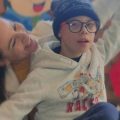 Seguro-saúde cancela contrato de criança autista e mãe protesta em abaixo-assinado