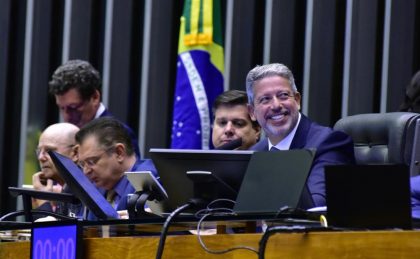 375 a 113: confira como votou cada deputado no 2º turno da reforma tributária