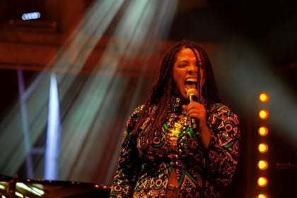 Maíra Freitas alude à feminilidade, à ancestralidade e ao racismo em seu 3° álbum