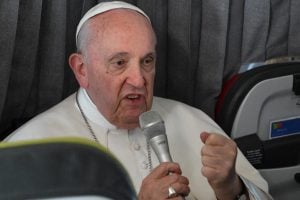 Papa Francisco diz que migrantes 'não são invasores' e cobra responsabilidade de europeus