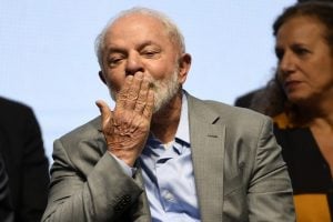 Governadores bolsonaristas 'faltam' a evento com Lula no Rio de Janeiro