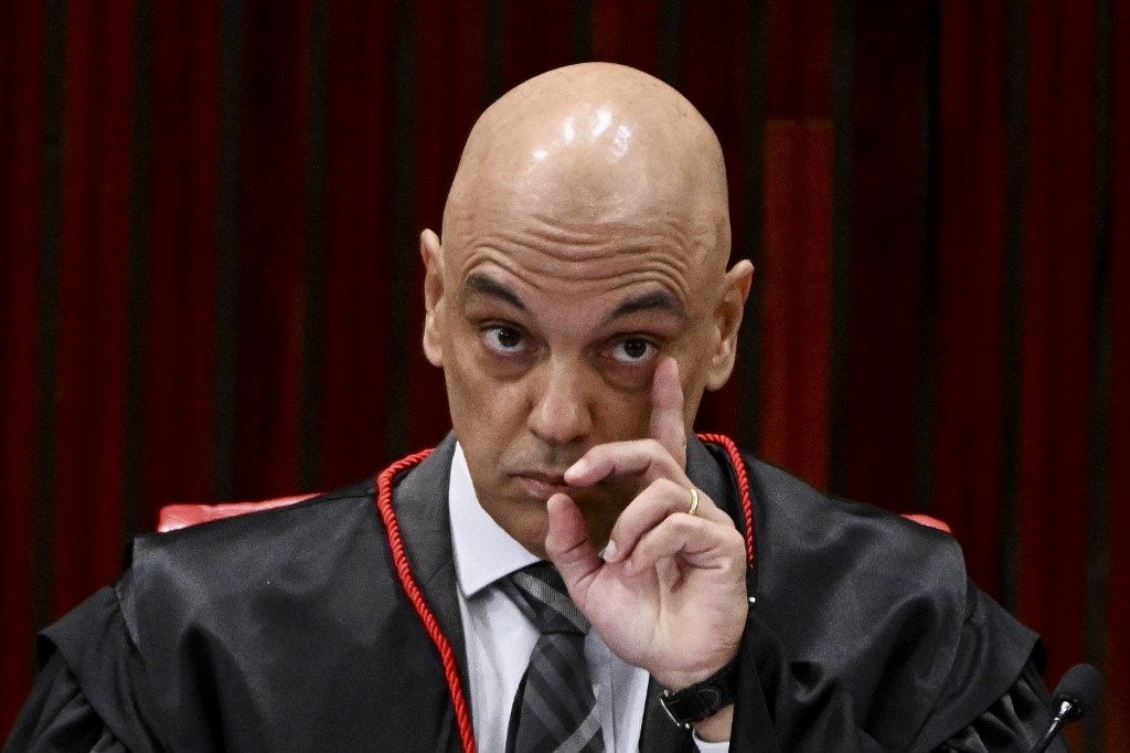 ‘Sei o que é ser ameaçado pelo PCC’, diz Moraes em voto contra a cassação de Moro