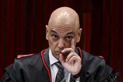 ‘Sei o que é ser ameaçado pelo PCC’, diz Moraes em voto contra a cassação de Moro