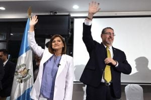 Tribunal eleitoral da Guatemala suspende temporariamente partido de presidente eleito