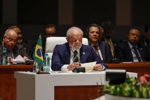 Cúpula dos Brics: Lula pede ‘esforço pelo cessar-fogo’ na Ucrânia e ouve justificativa de Putin para guerra