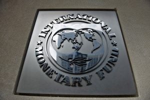 FMI pede aumento de tarifas de energia e 'controle' de salários na Argentina