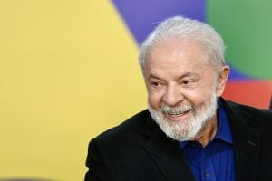 Lula retorna ao Palácio do Planalto após cirurgia no quadril