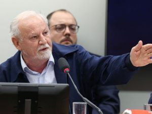 'Agronegócio burro, que só pensa em lucro fácil, está com os dias contados', diz líder do MST em CPI