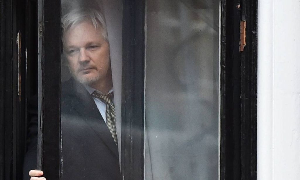 Justiça britânica determina que Assange recorra de extradição aos EUA