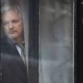Assange não comparece a julgamento sobre extradição