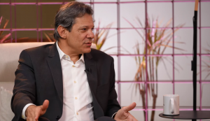 Haddad critica proposta que daria fim ao parcelamento sem juros: 'É o padrão brasileiro'