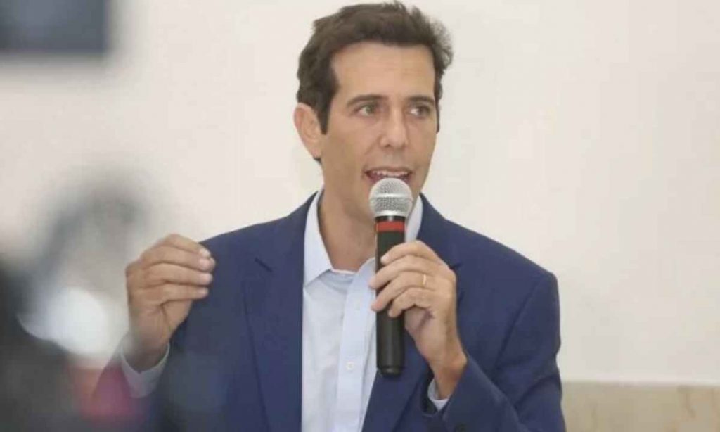 Petição reuniu 45 mil apoiadores em defesa dos livros do MEC nas escolas de SP