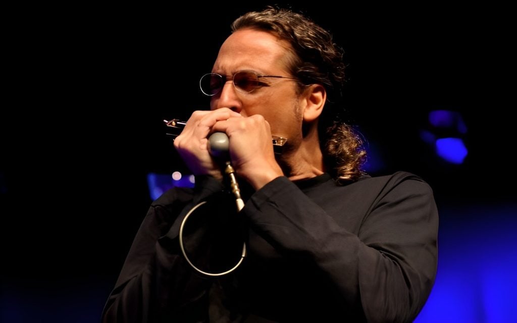 Flávio Guimarães, referência do blues, diz que festivais mantêm o gênero em evidência