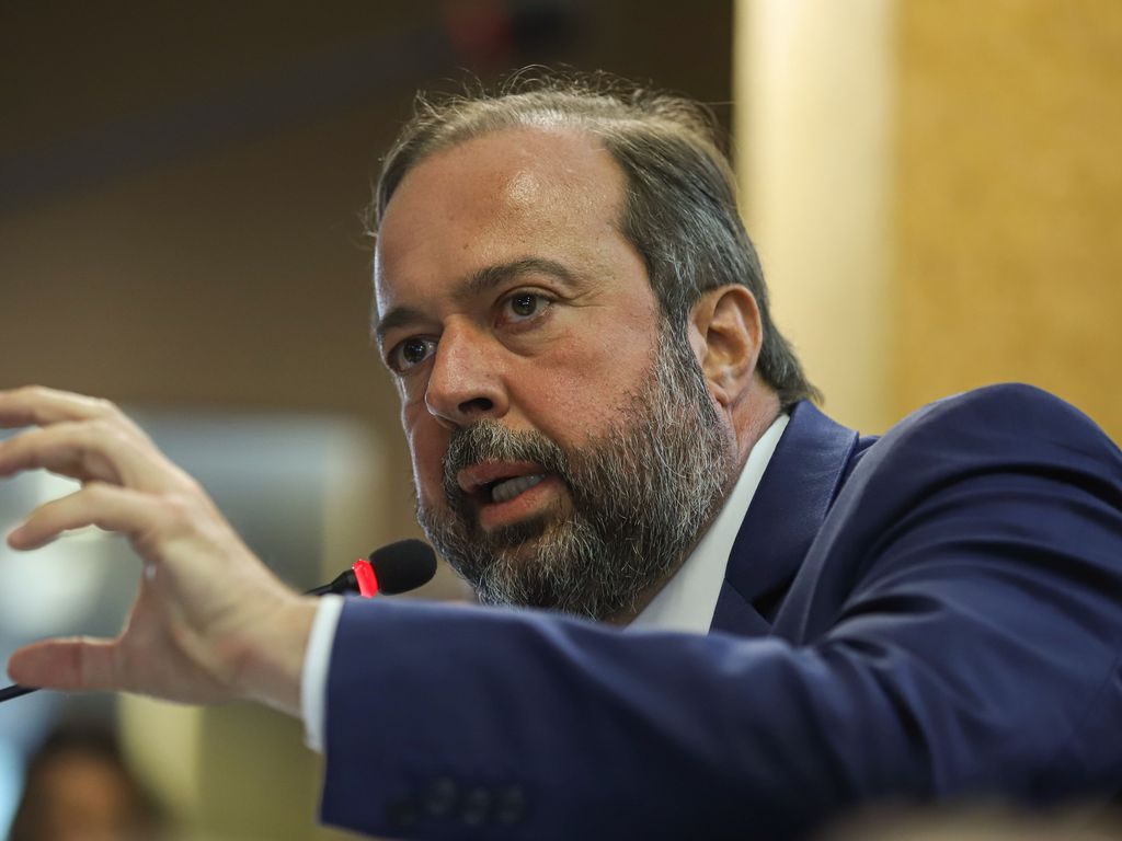 Apagão ocorreu em subsidiária da Eletrobras no Ceará, diz ministro de Minas e Energia
