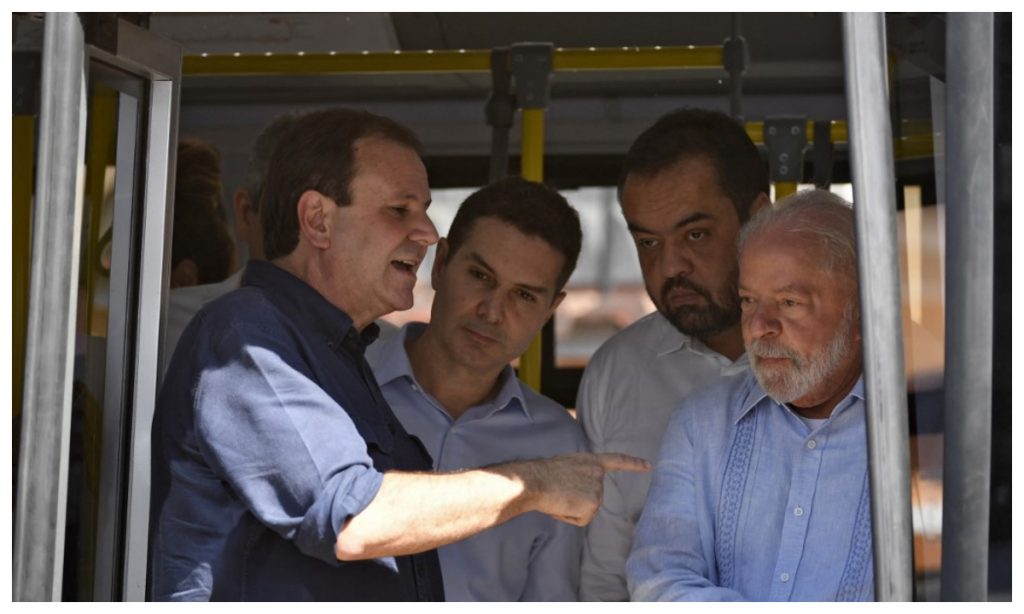 A polícia tem de saber diferenciar o bandido e o pobre, diz Lula em ato com Castro e Paes no Rio