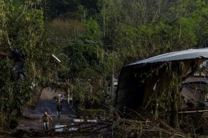 Sobe para 31 o número de mortos em passagem de ciclone no Rio Grande do Sul