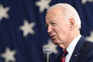 Biden elogia líder do Senado dos EUA que pediu novas eleições em Israel