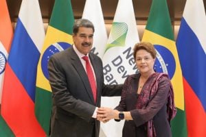 Após encontro com Dilma, Maduro confirma entrada da Venezuela no Banco dos Brics