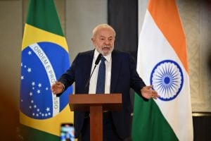 Lula recua e afirma que Justiça decidirá sobre possível detenção de Putin em visita ao Brasil