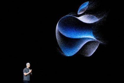 França interrompe venda do iPhone 12 por excesso de ondas eletromagnéticas