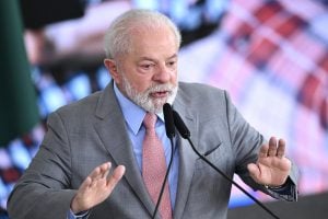 Em Cuba, Lula defende regulamentação das plataformas e pede financiamento na transição energética para países em desenvolvimento
