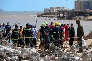 Ajuda internacional chega à Líbia após inundações devastadoras