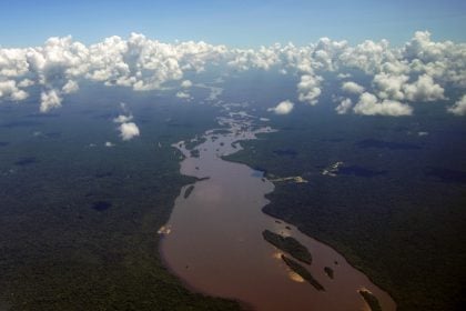 Exercícios militares e pedidos de diálogo: disputa Venezuela-Guiana preocupa comunidade internacional