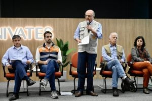 Governo Lula anuncia R$ 741 milhões para cidades atingidas por ciclone no RS