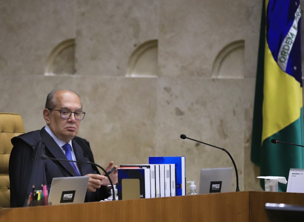 Gilmar critica acampamento golpista e ressalta dever do Exército de proteger o Palácio do Planalto