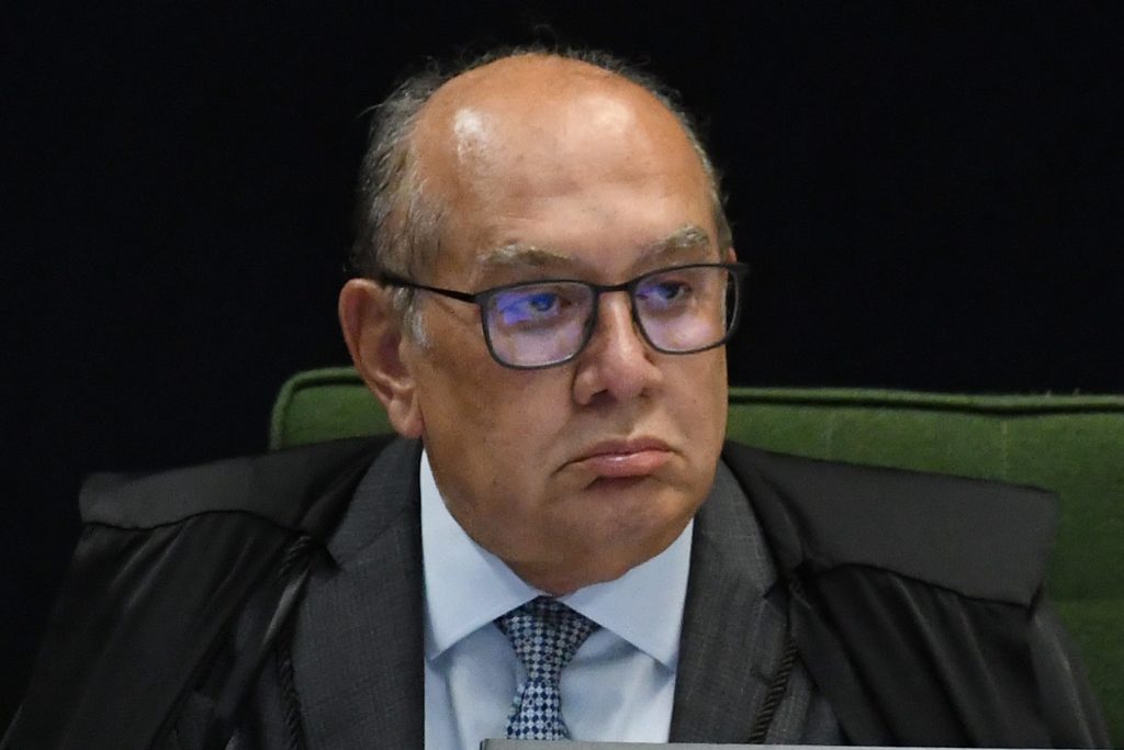 Decano do STF, Gilmar dispara contra proposta de mandato para ministros